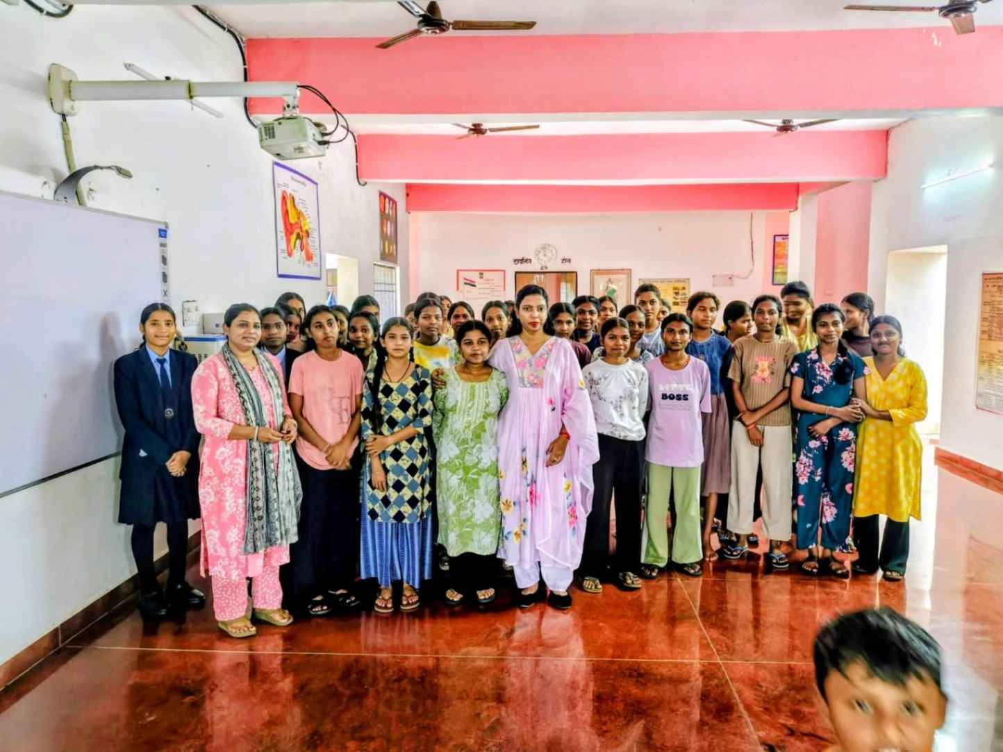 अनुशासन देखकर खुश हुईं सोनाली नागरची