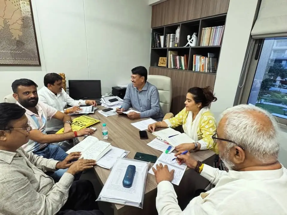 गांधीनगर में कांग्रेस की अहम बैठक, नगर निगम चुनाव की तैयारियों पर बनी रणनीति