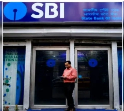 रात तक बनी रही टेंशन, फिर अचानक टली बैंक हड़ताल क्या अब हर शनिवार को मिलेगी छुट्टी?